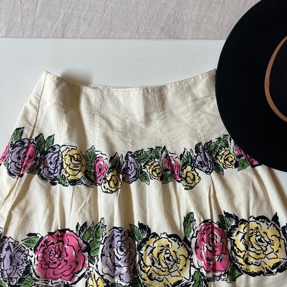 Loft Skirt - Picture 4 of 7